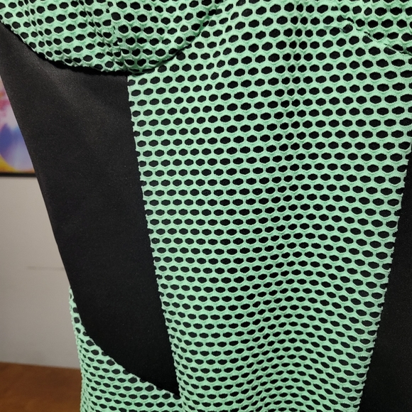 MYSTIC Neon Green and Black Dress - Picture 2 of 4